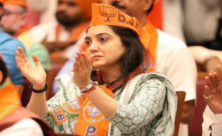 'BJP की महिला नेता के क़त्ल पर 1 करोड़ का इनाम...', AIMIM के कट्टरपंथी नेता का ऐलान, देखें Video