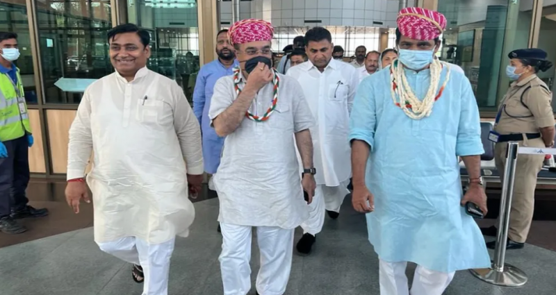 राजस्थान में होगा ‘खेला’!, कांग्रेस ने उदयपुर होटल में भेजे अपने विधायक, मचेगा घमासान