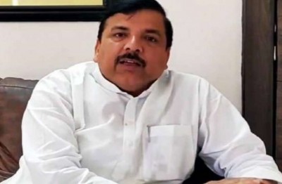 MP Sanjay Singh sends 28 migrant labours home by flight
