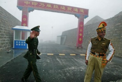 Indian army laid siege to China border area