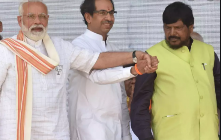 Maharashtra: THESE two parties if snap old ties can form govt says Ramdas Athawale