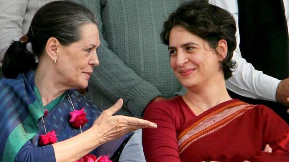 Sonia Gandhi, Priyanka Vadra to hold meetings with Congress Workers in Raebareli today