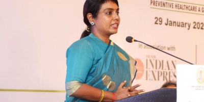 तमिलनाडु : राज्य में बढ़ा कोरोना का संक्रमण, स्वास्थ्य सचिव पर गिरी गाज