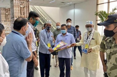 AAP begins preparations for Gujarat elections, CM Kejriwal arrives in Ahmedabad