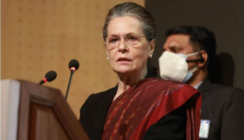 Sonia Gandhi admitted to hospital, people said - Got sick as soon as she got the ED notice?