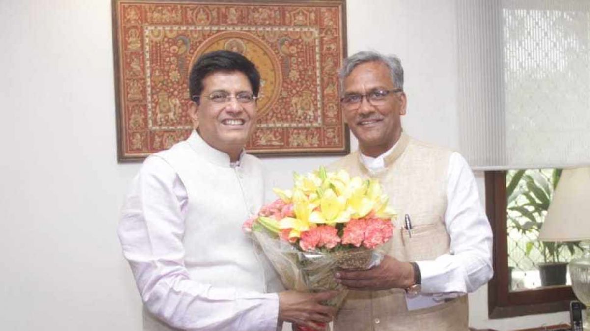 Railway Minister Piyush Goyal meets Uttarakhand CM, appeals to introduce facilities in these special trains