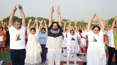 योग के माध्यम से भारत ने दुनिया को दिया अच्छे स्वास्थ का उपहार - मुख़्तार अब्बास नकवी
