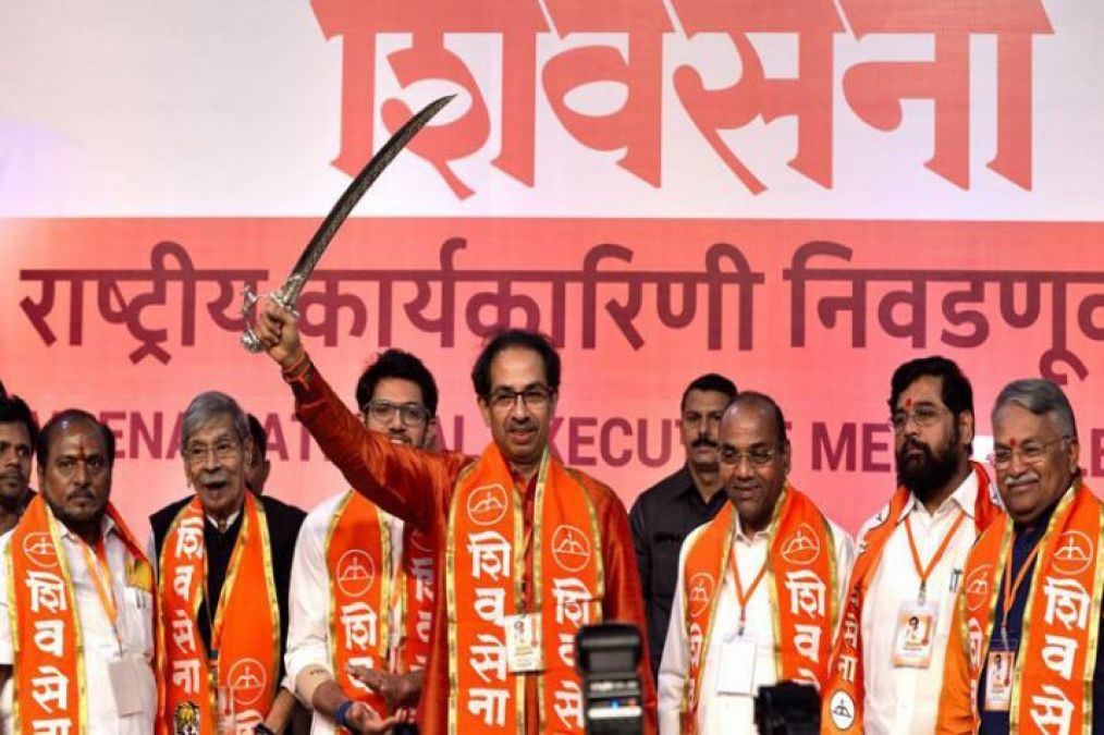 Shiv Sena asked this big question to congress on emergency
