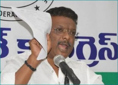 'भाजपा कांग्रेस पार्टी के आंतरिक मामलों में बेवजह ताकझांक कर रही है': दसोजू श्रवण