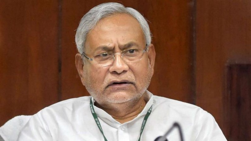 New twist in Bihar's politics, Tejashwi congratulates CM Nitish in a special way