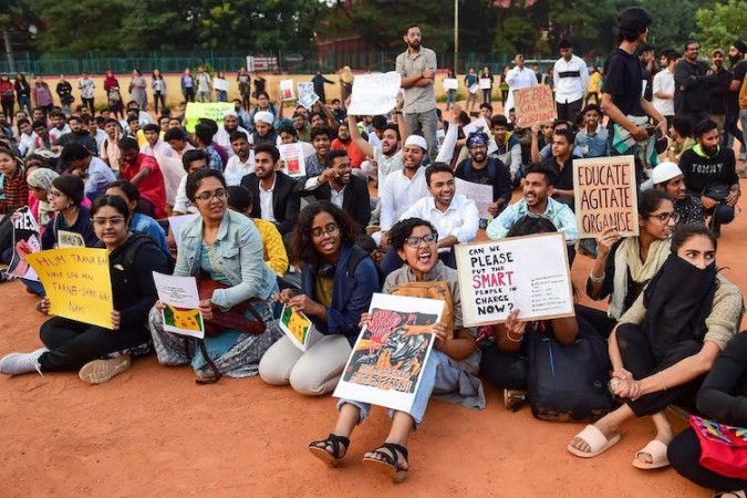 कर्नाटक : टाउन हॉल में विरोध पर लगा हुआ है प्रतिबंध, मेयर ने बोली ये बात