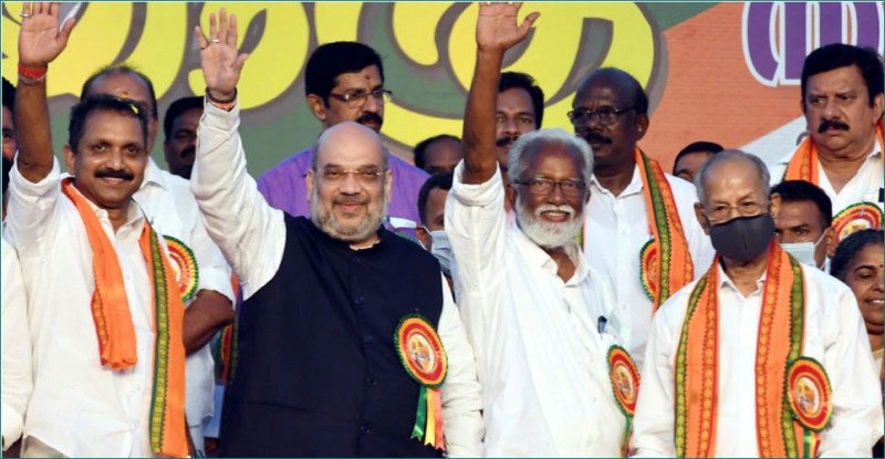 Kerala Election: Amit Shah 'CPI is doing Ilu-Ilu with SDPI and PFI'