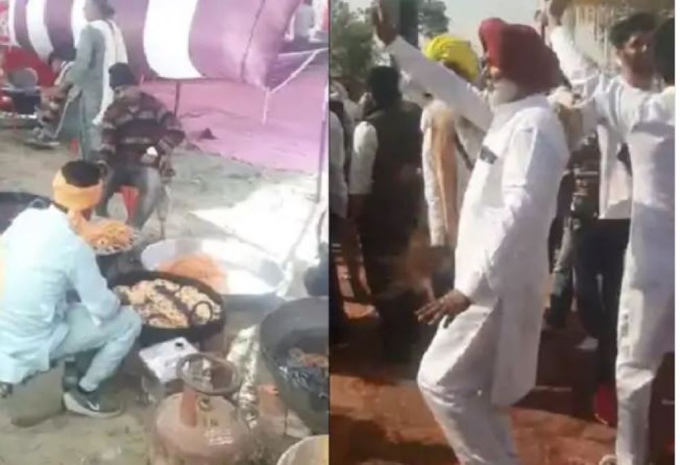 Punjab Election Result: AAP की झाड़ू कर रही सफाया, भगवंत मान के घर के बाहर हो रहा जश्न