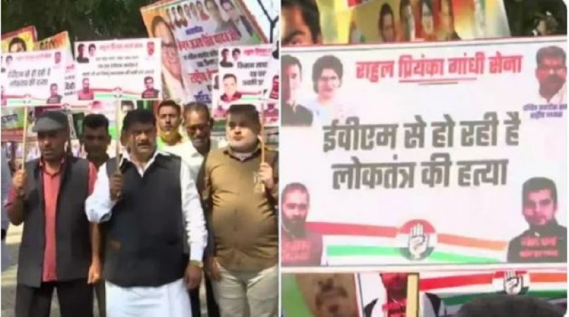 Congress is losing badly in 4 out of 5 states, party workers took to the streets against EVM