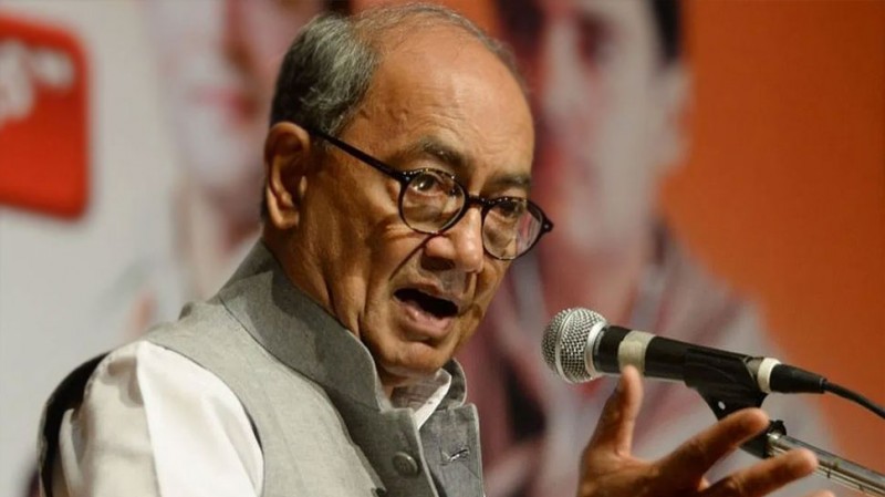 Digvijay Singh's attack on Scindia family, strings attached to Gandhi's assassination