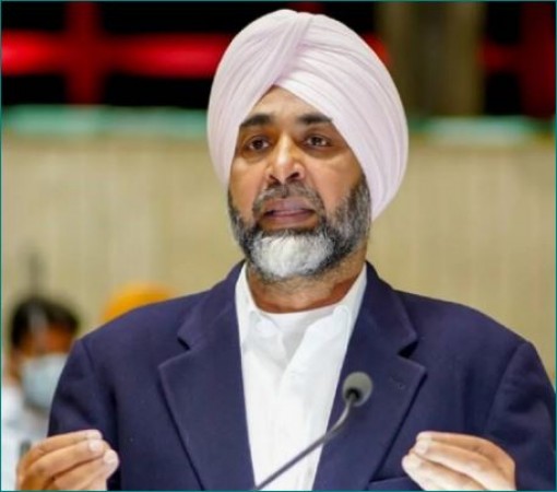 Punjab government finance minister Manpreet Singh Badal tests corona positive