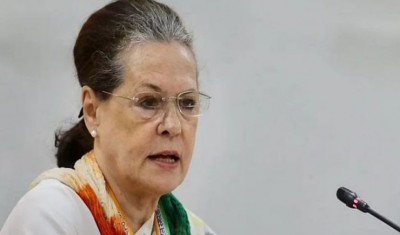 Sonia Gandhi remembers Ghulam Nabi Azad after Congress's crushing defeat