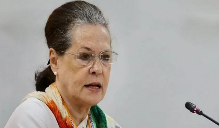 Congress leader Rashid Alvi said - Sonia Gandhi should not go to Yogi's swearing-in ceremony, otherwise the minority community