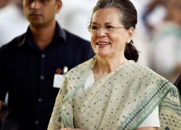 Sonia Gandhi urges PM to rollout wage support plan for construction workers