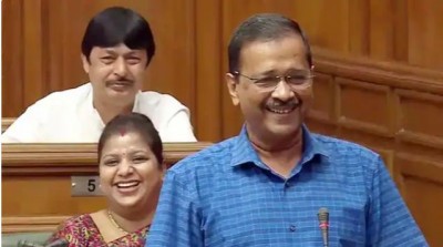 Kejriwal laughs at the 'genocide' of Kashmiri Hindus! BJP said - only a cruel mind can do this