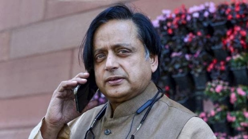 Modi government announces relief package to fight Corona, Tharoor says 'This is not enough'