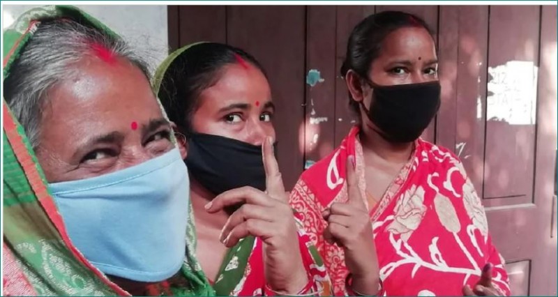 In Bengal and Assam, first phase of voting from today, long queues at polling booths