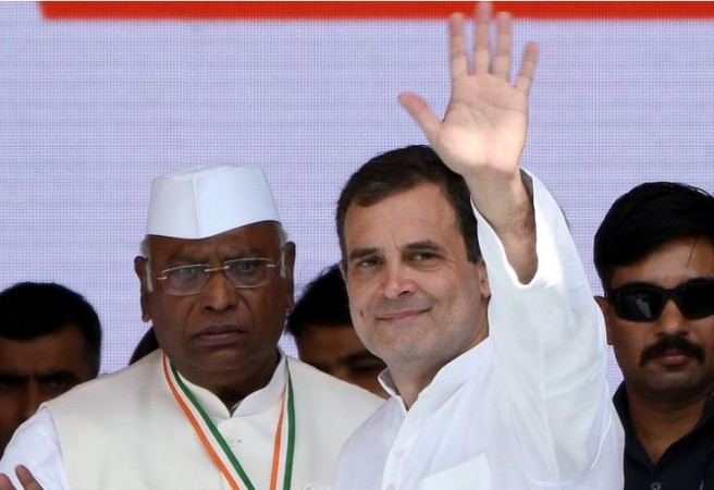 'हम उन्हें अपने घर में जगह देंगे..' राहुल गांधी के लिए कांग्रेस सुप्रीमो मल्लिकर्जुन खड़गे ने खोले दरवाजे !