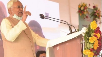 CM नीतीश बोले- 'गांधी के विचारों को नहीं मानने वाले अयोग्य और पापी...'