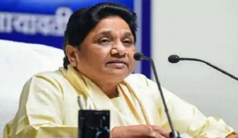 Mayawati appeals for corona vaccination, says it should rise above party politics