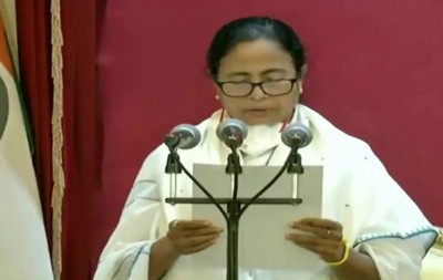 Mamata Banerjee took oath as CM for the third time, governor advises on electoral violence