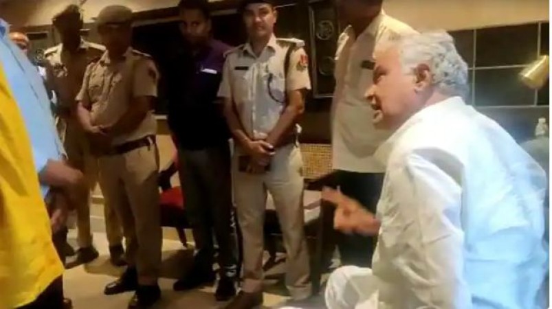 BJP MP Kirodilal Meena, who reached Udaipur, was imprisoned by the police in the hotel, saying - there are orders from above