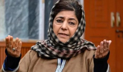 Mehbooba Mufti to vacate bungalow by this date, govt orders issued