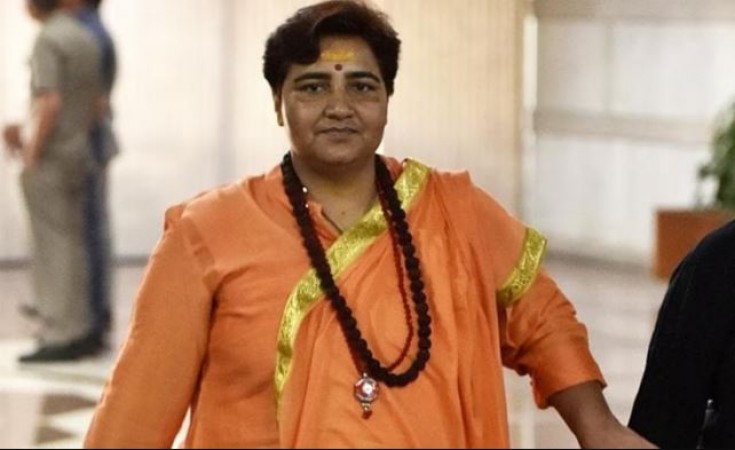 'हिंदुओं के बच्चों को बरगलाकर उनका धर्मांतरण करवा रहे हैं मुस्लिम': साध्वी प्रज्ञा सिंह ठाकुर