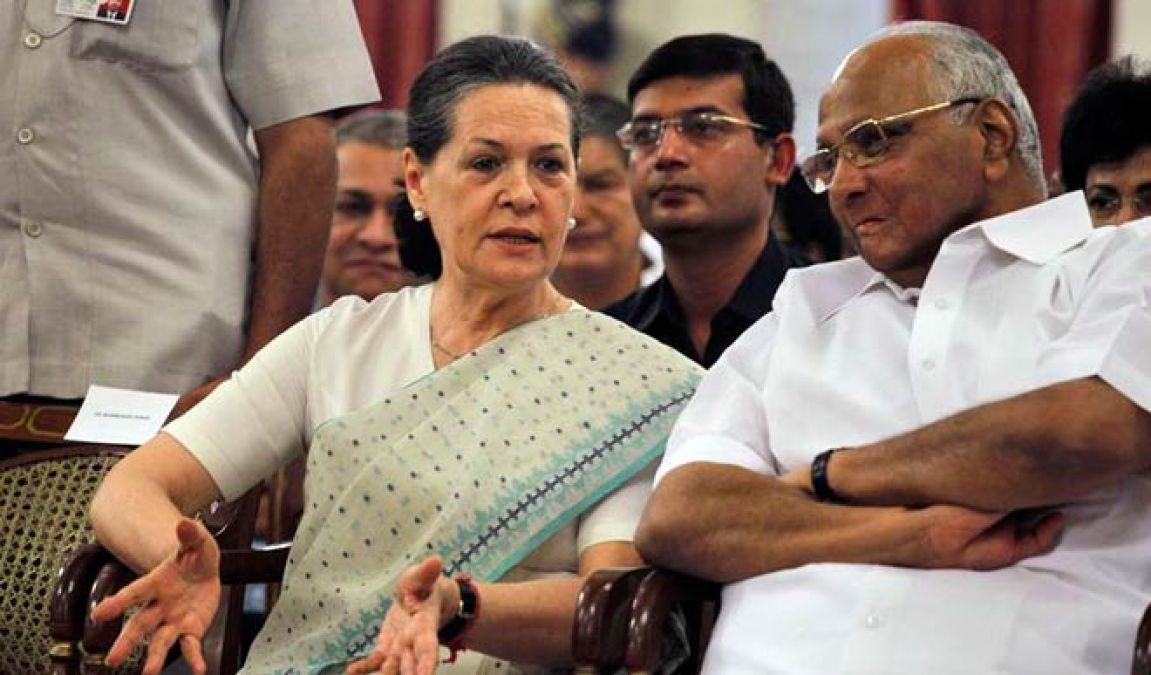 NCP chief Sharad Pawar will meet Sonia Gandhi to discuss the political situation in Maharashtra