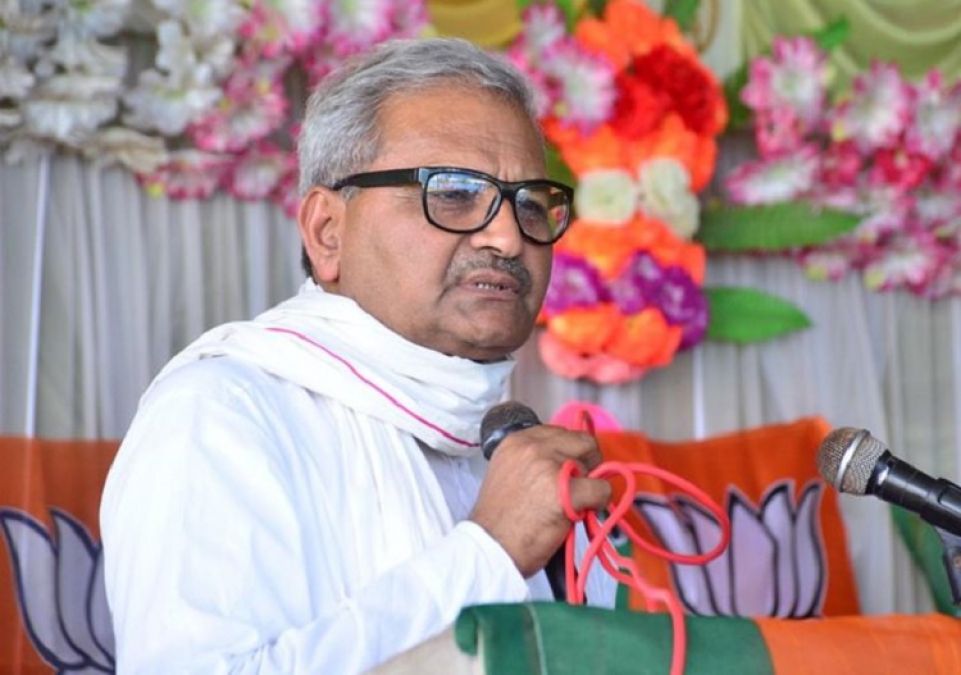 BJP MP Janardan Mishra said 'if the police come to recover the debt from farmers…'
