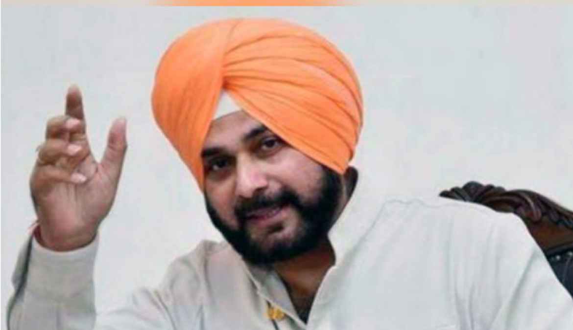 Sidhu's Pakistani love again exposed, seeks permission to visit Pakistan for the second time