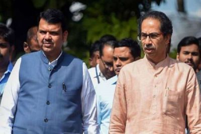 Maharashtra: Shiv Sena leader meets Fadnavis, BJP says- good news will come soon