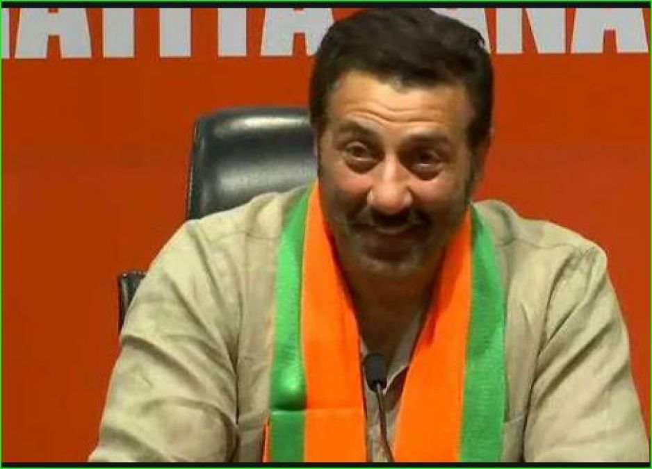 BJP MP Sunny Deol will join first batch of Kartarpur corridor, Congress leader Sidhu also gets permission