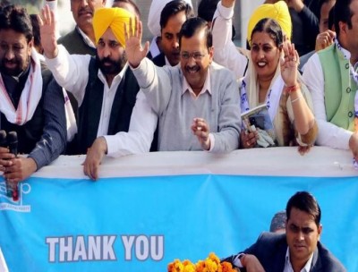 From Bhajji to Anmol Gagan, these veterans will campaign for AAP