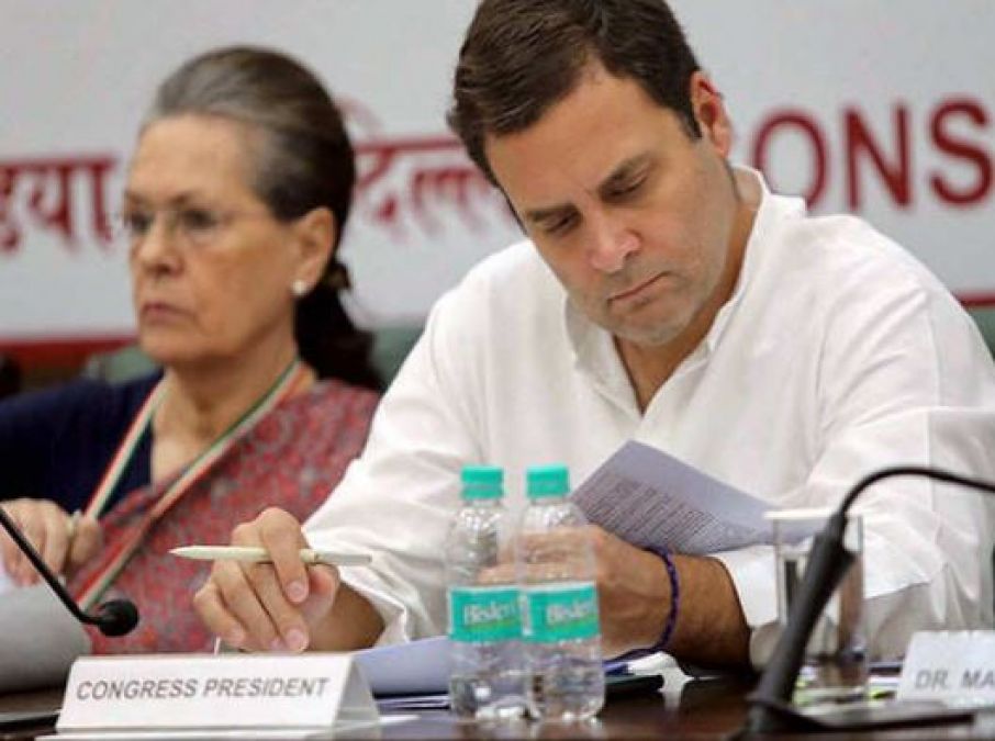 Income tax tribunal gives blow, IT case worth Rs 100 crore against Sonia and Rahul