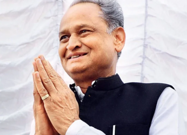 CM Gehlot on three districts visit, speaks in Jorawarpura