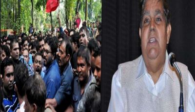 पश्चिम बंगाल:  टीएमसी के कर्मचारियों ने राज्यपाल जगदीप धनखड़ को दिखया काला झंडा