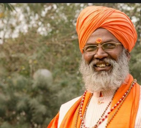 Sakshi Maharaj told what to do if there is a sudden crowd of Muslims at home