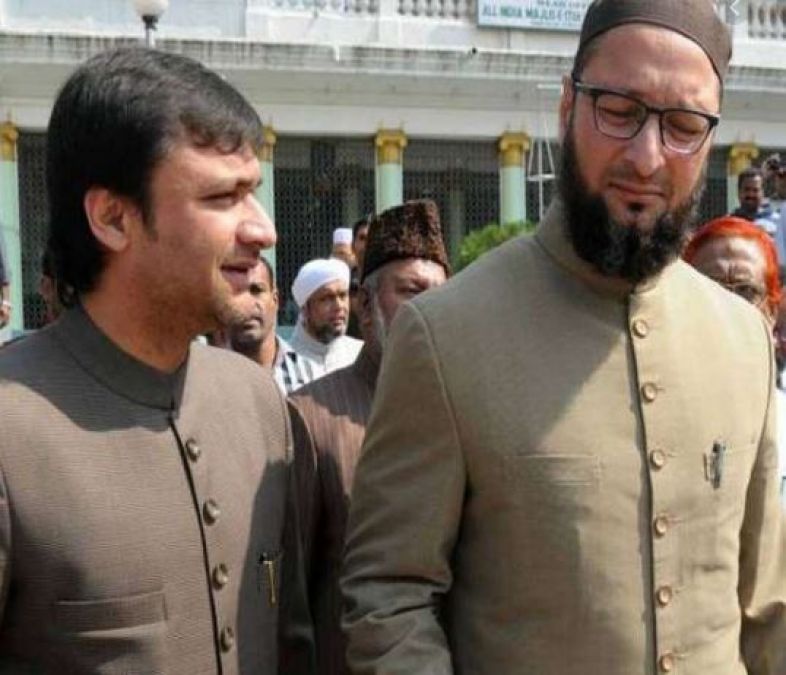 Hyderabad High Court orders; case against Akbaruddin Owaisi continues
