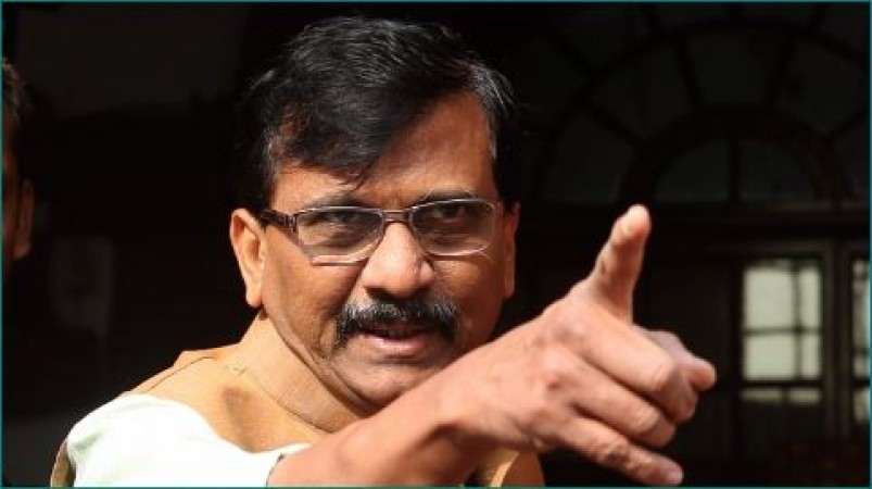 Sanjay Raut said in Inter-facing - 'Sachin Vaze was collecting and the Home Minister was not aware of it'