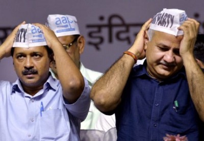 Delhi court directs Arvind Kejriwal, Manish Sisodia, Yogendra Yadav to appear before it  in defamation case