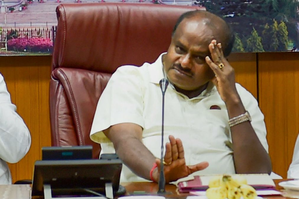 Information leaked before the raid, case of sedition filed against Kumaraswamy, Siddaramaiah, and Shivkumar