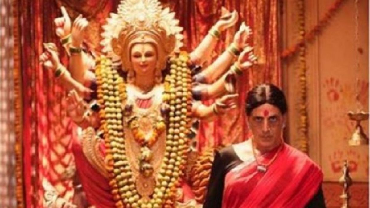 Akshay Kumar seen in red saree and bindi, shares first look of film 'Lakshmi Bomb'