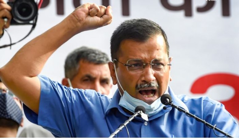 'You're sucking blood, I'll not stop free electricity..,' Kejriwal lashes out at probe order