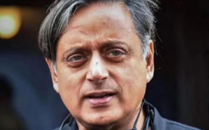 Presidential election: Is Congress 'playing' with Shashi Tharoor?